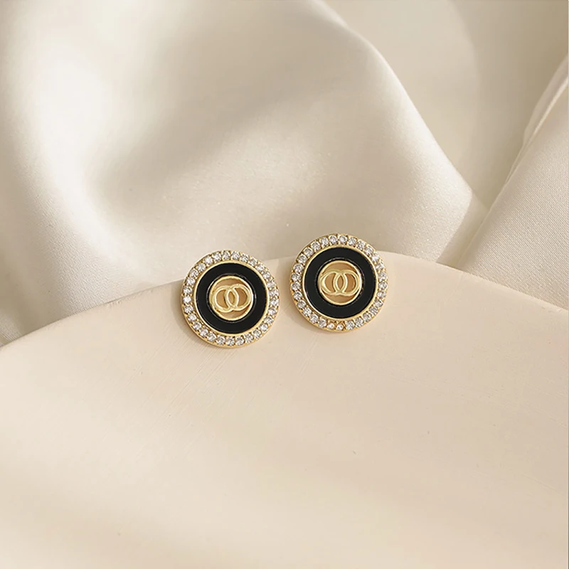 

2021 South Korean New Trend Round Circle Cryatal Earrings Simple Small Earrings Elegant Female Jewelry