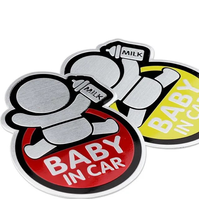 Наклейка для автомобиля мультфильм ребенок в машине на доске цветные