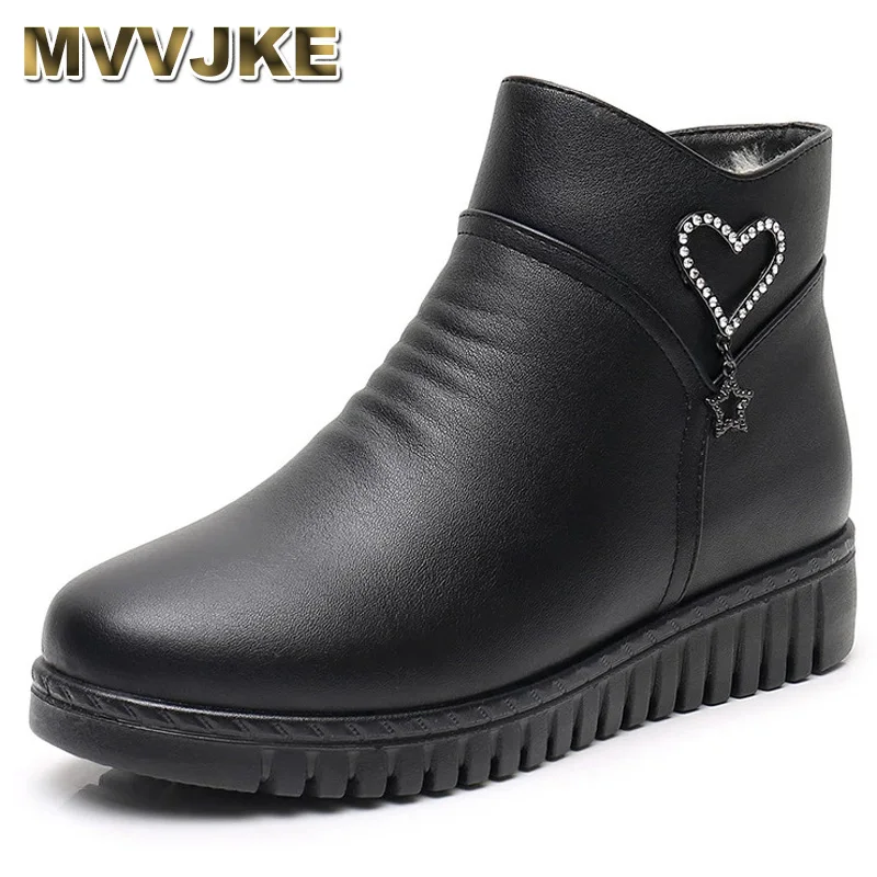 

Женская зимняя обувь на плоской подошве и платформе