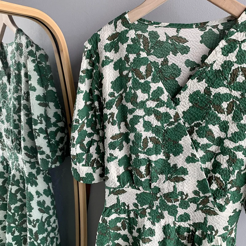 

Retro Floral V-neck Puff Sleeve Dress Women Short Sleeve Simple Temperament A-line Loose Vestidos Elegant Office Lady Dress