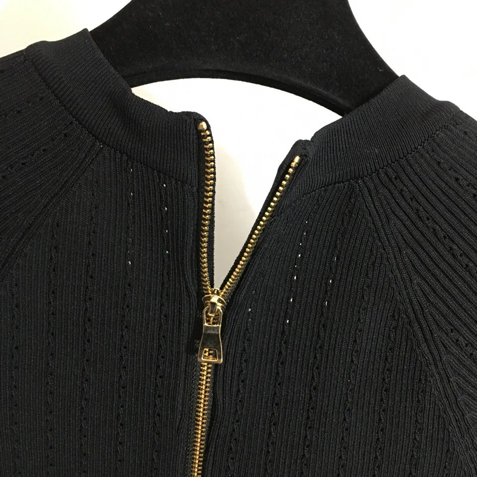 

High Quality Luxury Summer Sexy Women New Elegant Short-sleeved Knitted Metal Buttons Slim Dress