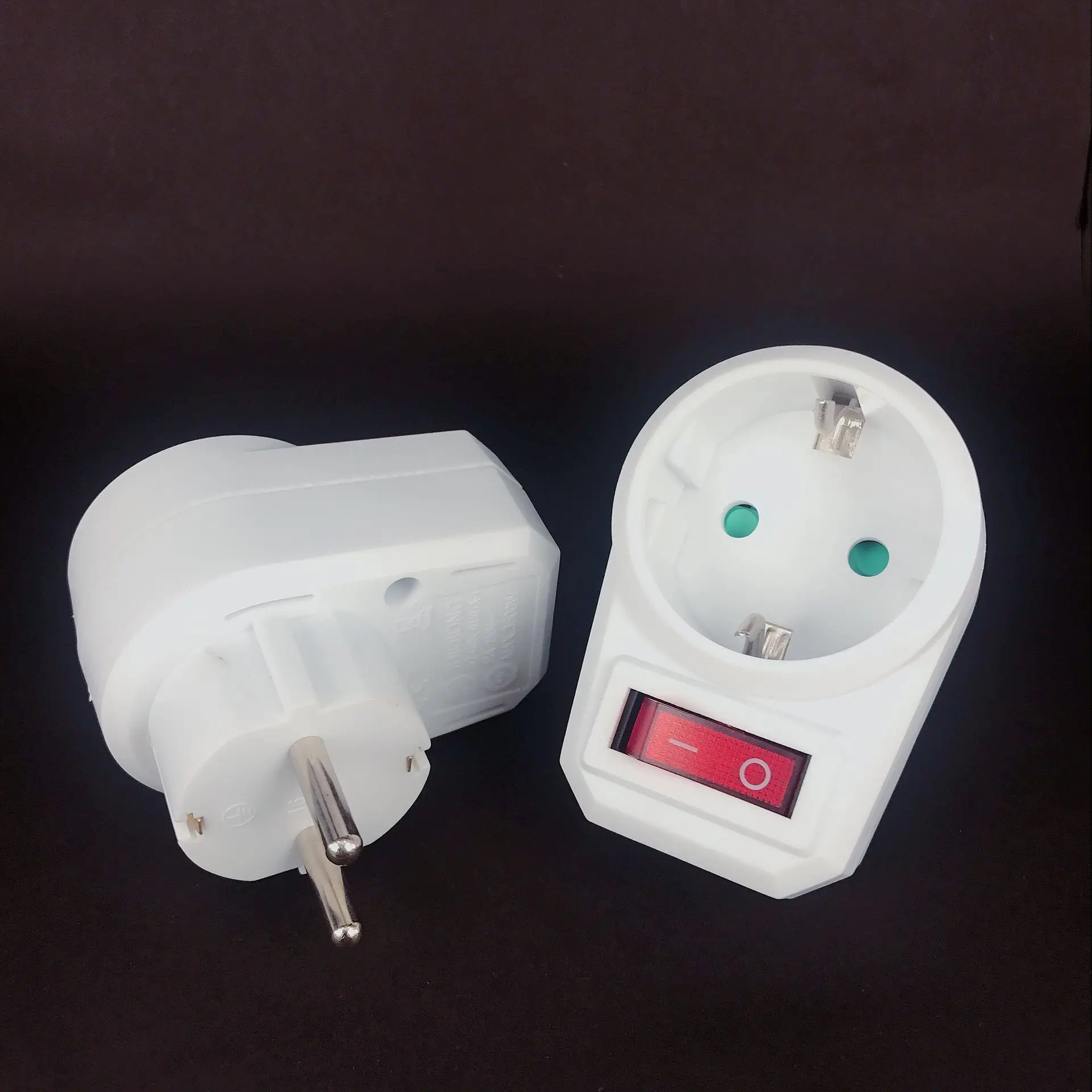 1PCS European conversion plug German socket With independent switch |