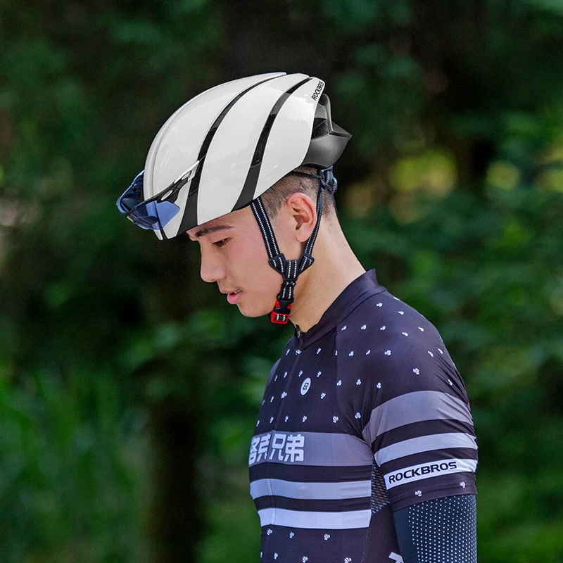Велосипедный шлем ROCKBROS легкий цельнолитой светоотражающий защитный для мужчин и