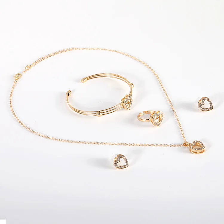 2019 gold Heart-shaped necklace earrings ring bracelet four-piece set jewelry accessories sets for women | Украшения и аксессуары