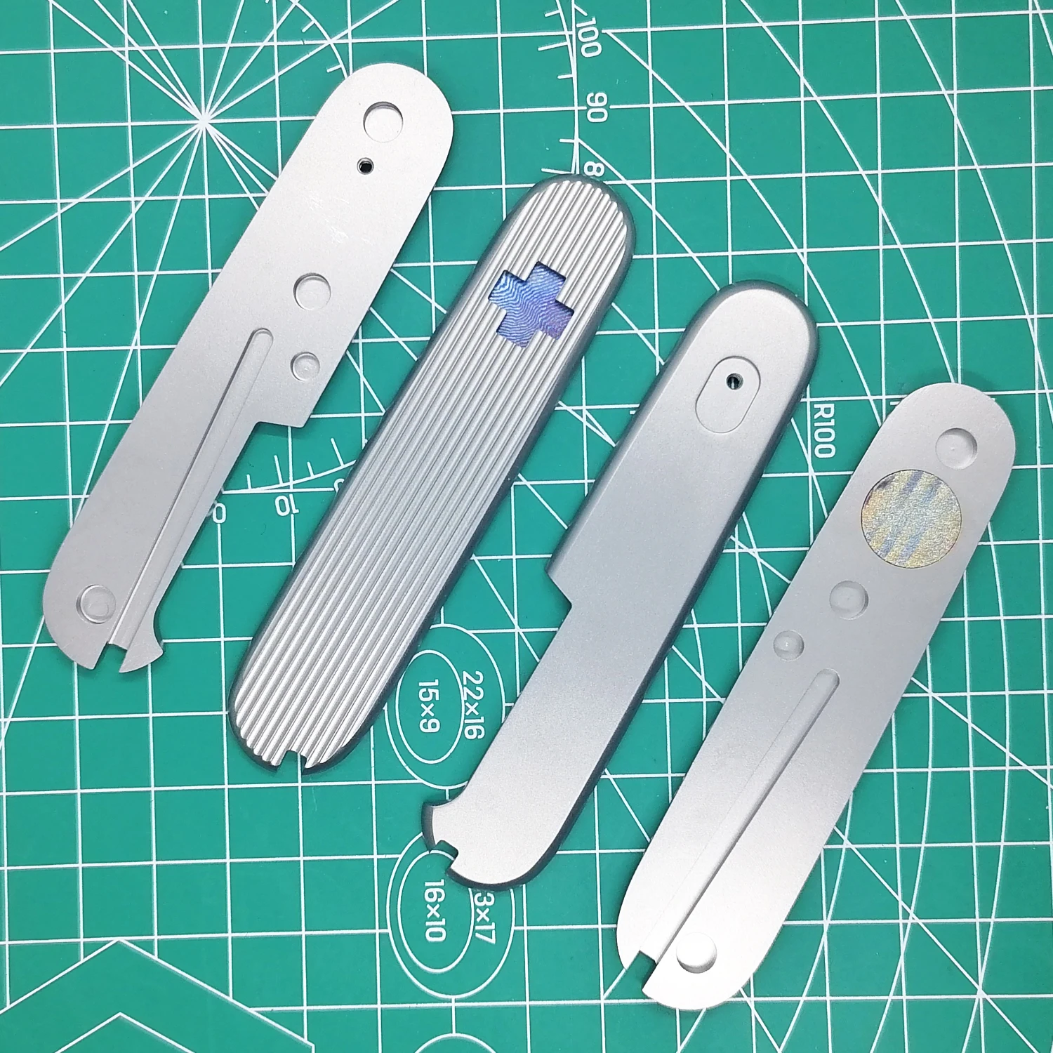 Выполненный на заказ титановый сплав TC4 сабельный нож Сменные весы для 91 мм