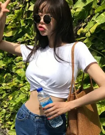 

2020 Red Women Short Sleeve Shirt Top Garment