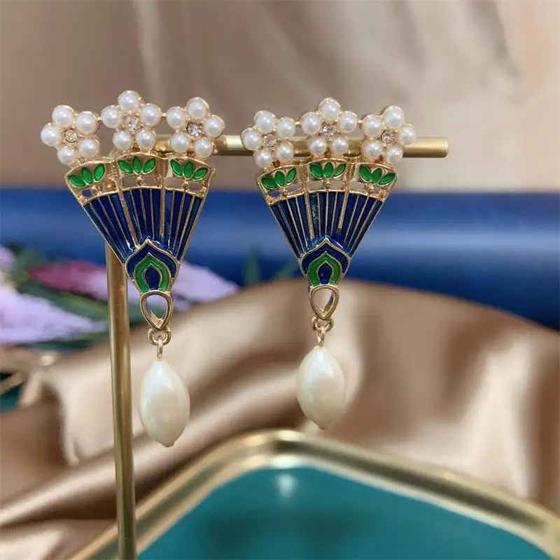 F. J4Z Новые Роскошные Броши для женщин Barroque имитация жемчуга Rhinesetone Tassel Fan образные штифты и серьги Ювелирные изделия Подарки