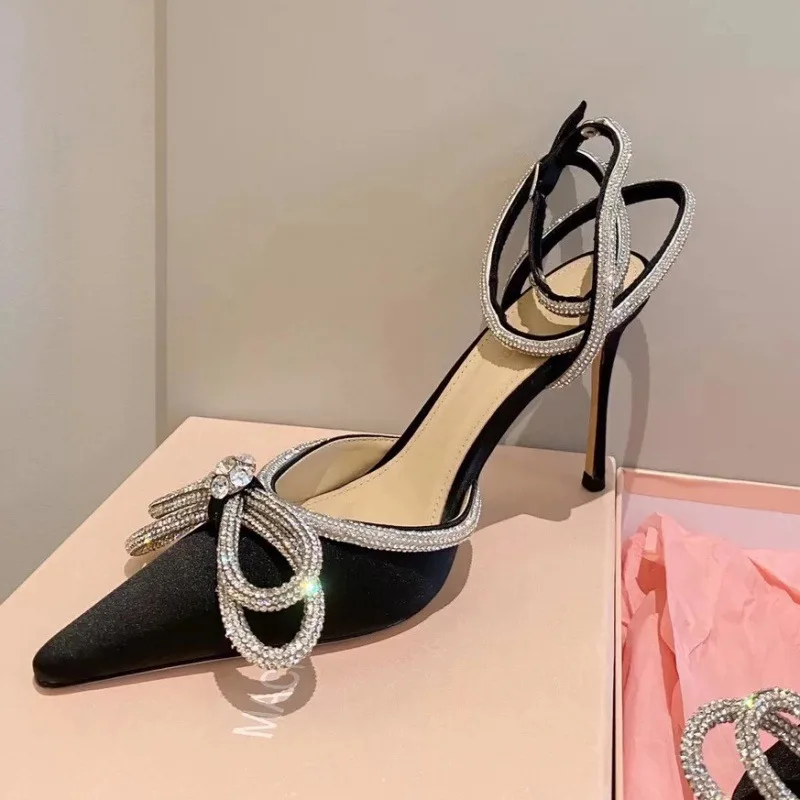 

Women's Shoes