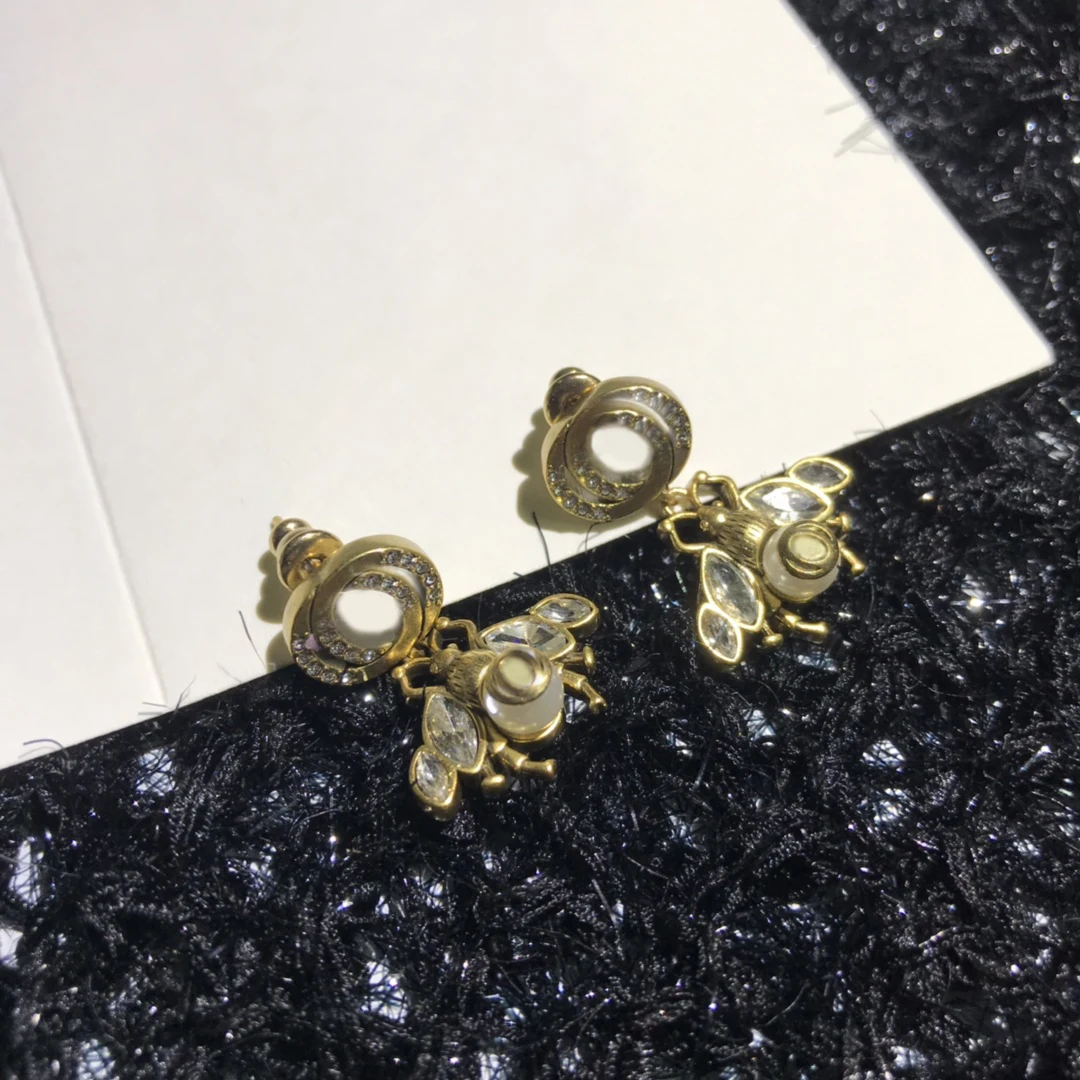 

Original 100% jewelry popular insect Earrings 2021 popular romantic little bee Earrings S925 standard Sterling Silver postage fr