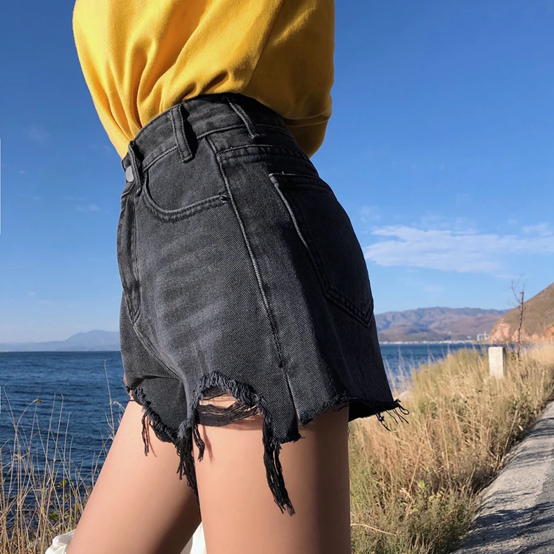 

Streetwear Denim Shorts For Women 2020 Summer High Waist Ripped Cool Blue And Black Shorts With Tassel Pockets Mini Short Jeans