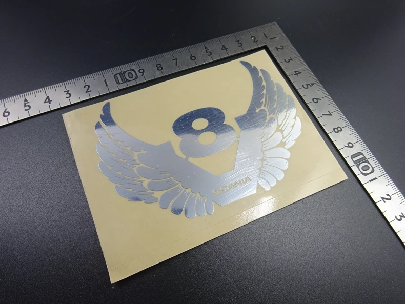 модель автомобиля металлич