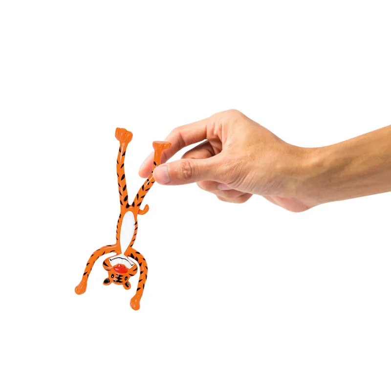 Железная проволока скрученные деформированные затычки розыгрыши дикая природа