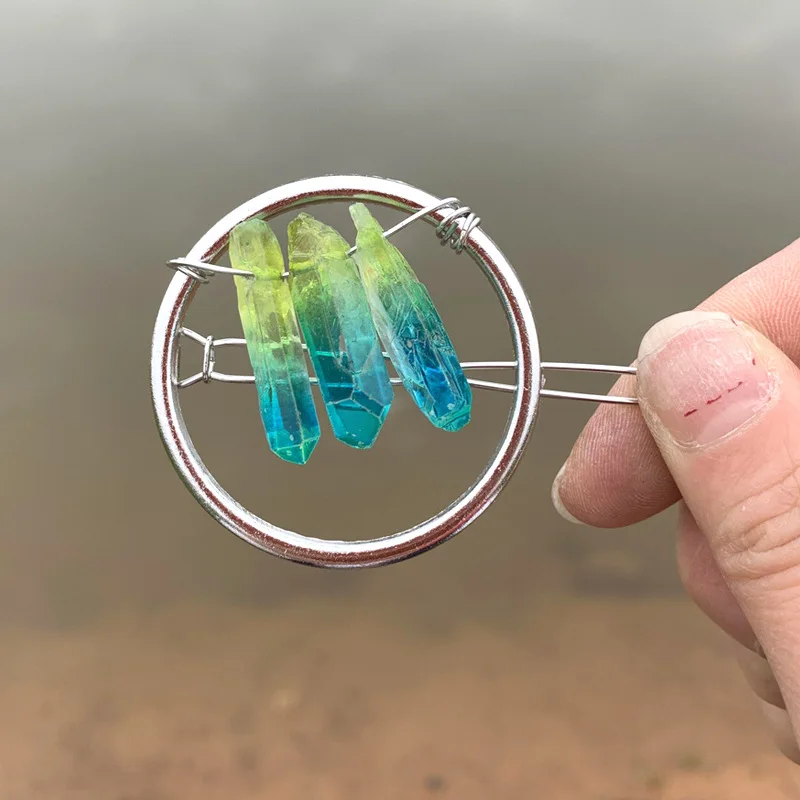 

Witch Quartz Moon Natural Crystal Hair Clip Barrette Witchy Goth Moon Hairpiece wedding Moon Fairy bridal party Hair Jewelry