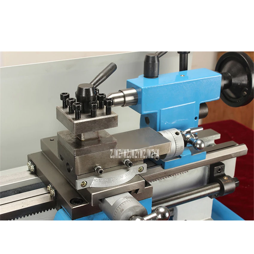 CQ0618A Горизонтальный токарный станок по металлу Мини-токарный Высококачественный