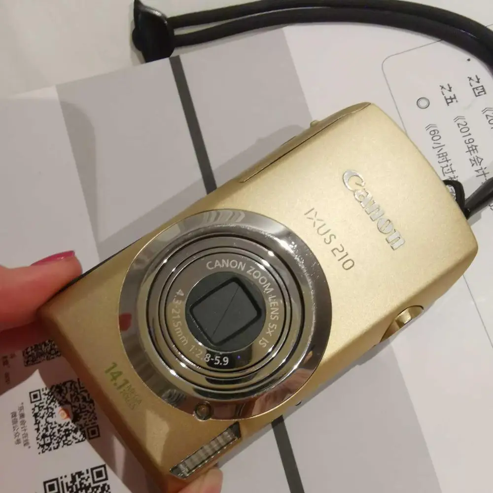 Б/у компактная камера Canon IXUS 210 CCD со встроенной вспышкой и сенсорным экраном