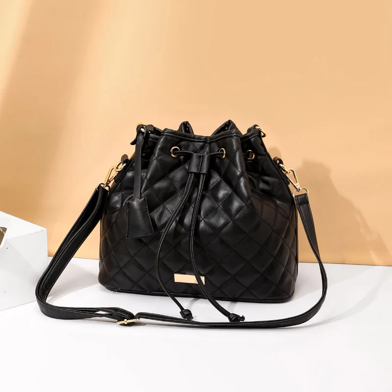 Женская модная сумка мессенджер универсальная одноцветная винтажная на плечо с