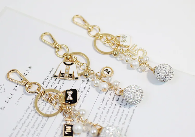 Creative Fashion Novel Pearl Pendant Key Chain  Fashion Clothes Metal Charm Key Chain   Lady Cute Bag Mobile Phone Key Chain
