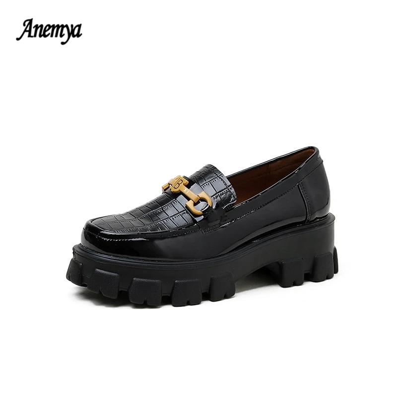 

Лоферы женские кожаные с металлической цепочкой, массивные туфли, без застежки, на плоской подошве, с круглым носком, черные, весна-осень