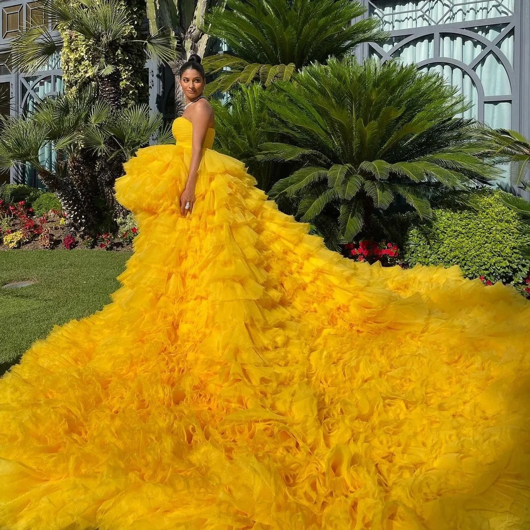 

Yellow Strapless Evening Dress Tiered Ruffles High Low Sweep Train Formal Prom Gowns Elegant Ladies Vestido De Novia