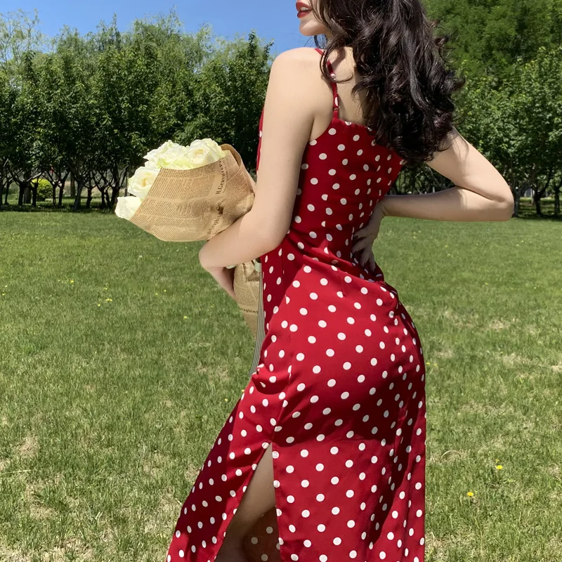 Женское винтажное платье в горошек Красное Длинное облегающее белый на тонких