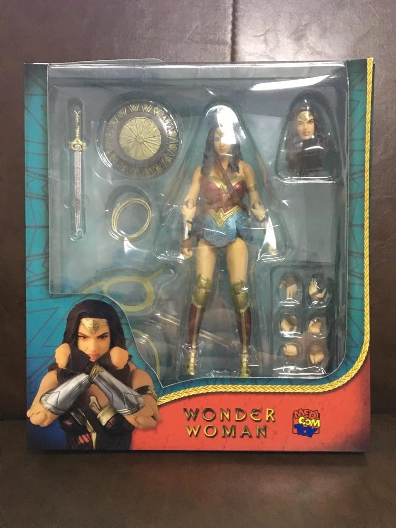 

DC Super Hero Wonder Woman Action Figure MAF048 Toy 15cm