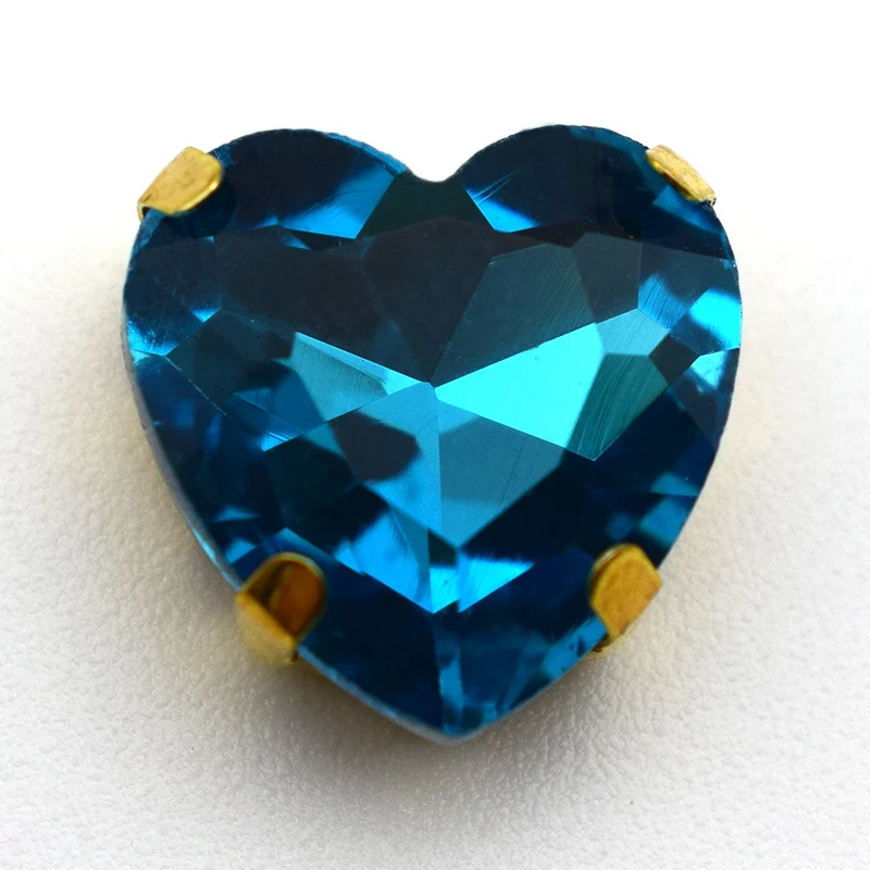 Хрустальные стразы в форме сердца с плоским основанием для шитья золотым когтем