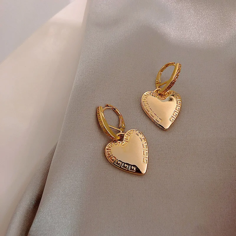 Серьги в форме сердца стиле ретро для женщин дизайнерские креативные роскошные