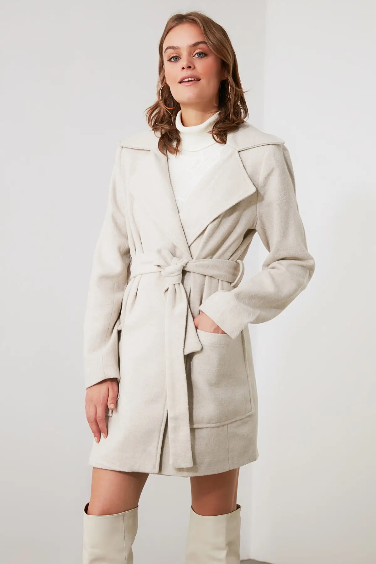 

Trendyol Beige Woolen Cachet Arched Coat TWOAW20KB0032
