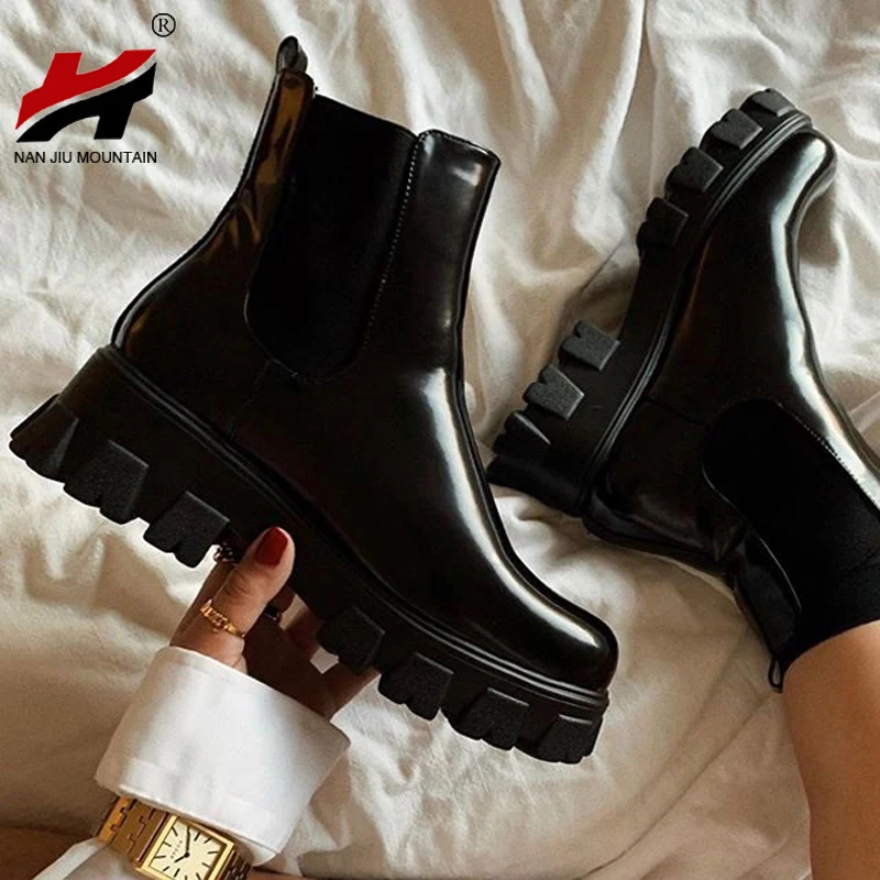 

NAN JIU MOUNTAIN 2021 Women Boots Autumn British Style Solid Color Chelsea Short Boots Fashion Outdoor Women's Shoes Plus Size