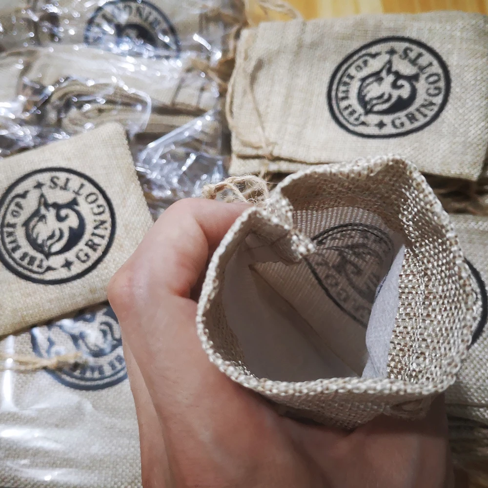 

10pcs Pack Potters Wizard Bank Gringott Coins' Bags Wizarding World Cosplay Gifts Party Students Fans