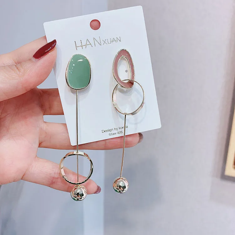 Ассиметричные серьги в Корейском стиле золотого цвета полые круглые длинные