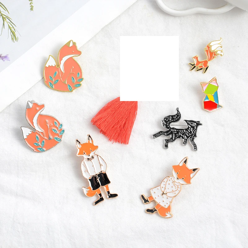 Маленькая лисица эмаль коллекция булавок мини бумага с девятью хвостами