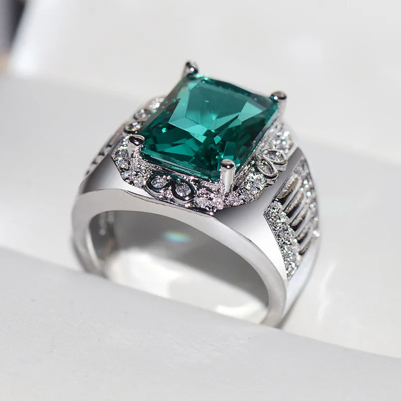 

Unique craft jewelry silver inlaid green zircon creative ring for attending cocktail party exquisite luxury ladies jewelry