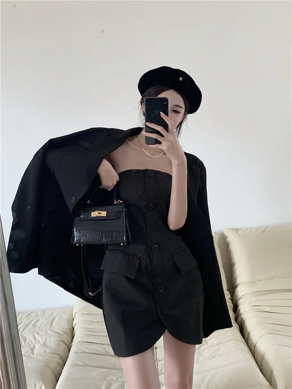 

Выгодная тяжелая драпировка ручной работы, необычная салфетка для костюма