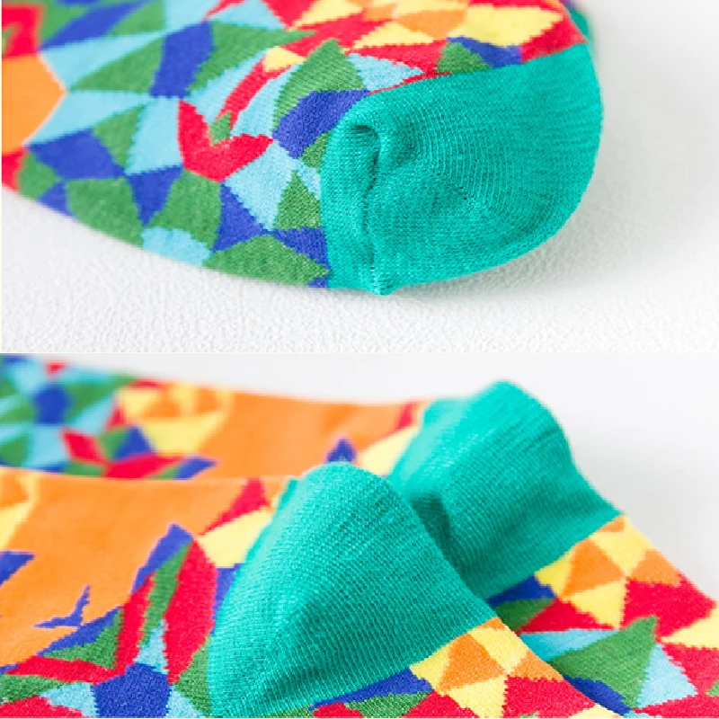 

1 Pair Diamond Pattern Colorful Cotton Socks Hosiery Crew Socks For Women Casual Geometric Pattern Skateboard Mid-tube Socks Hot
