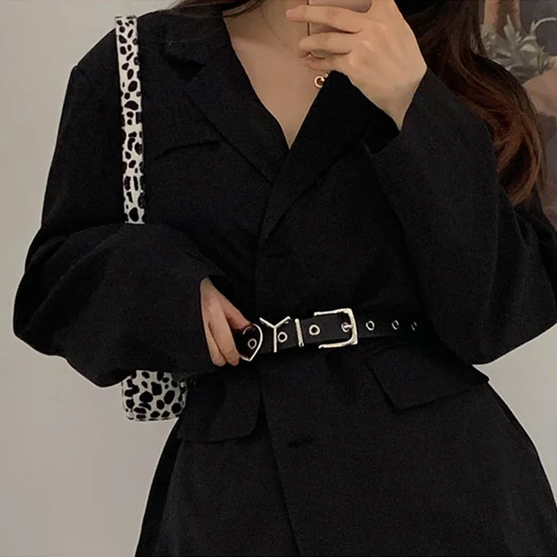 

Ремень из искусственной кожи Женский, модный декоративный пояс с металлической пряжкой в форме сердца и буквы, с пряжкой, для джинсов и плат...