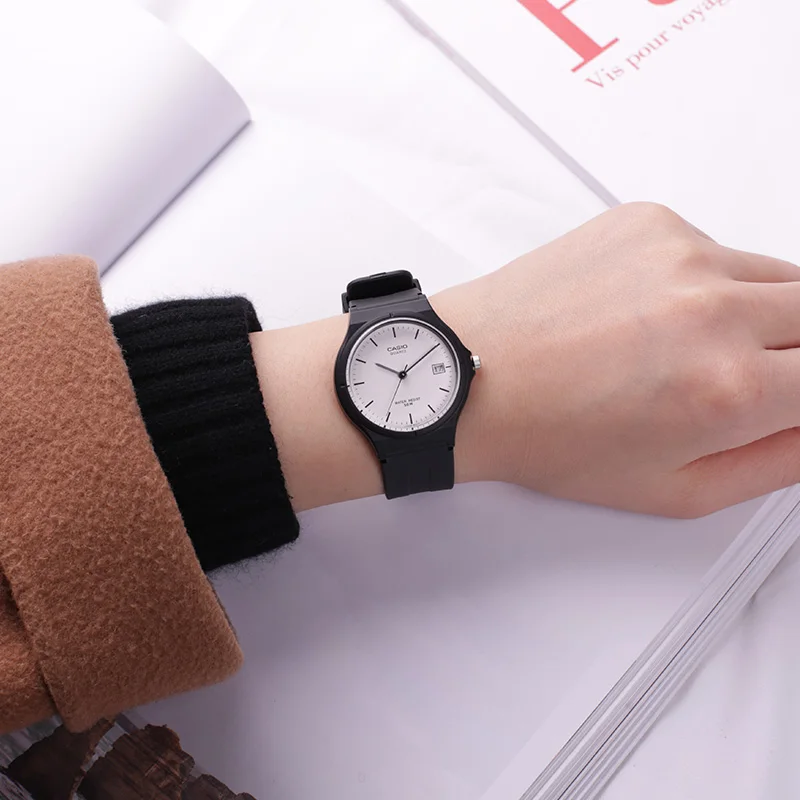 

Casio Watch Genuine small black watch waterproof simple pointer student resin Watch MW-59-7E