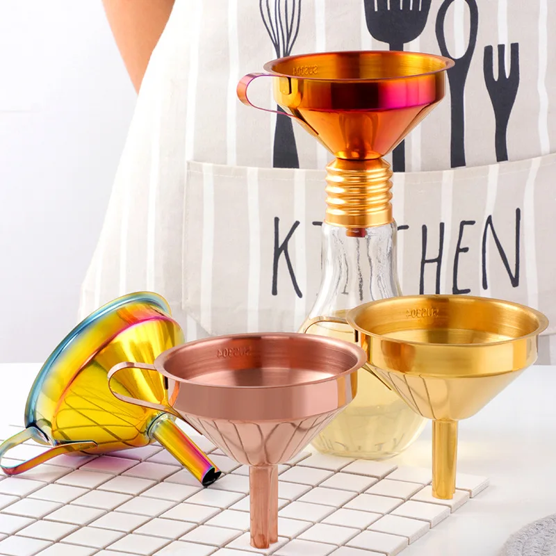 

Functional Stainless Steel Gold Funnel Kitchen Oil Liquid Metal Funnel With Detachable Filter/Strainer for Canning Kitchen Tools