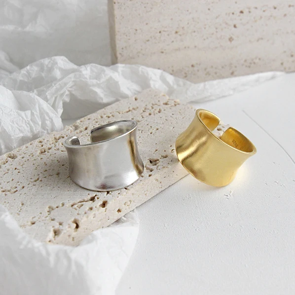 Большое кольцо для женщин Модная бижутерия Новое поступление гладкое круглое