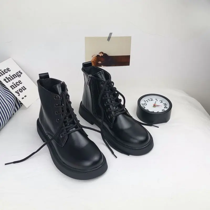 

Martin boots female British wind student Korean version of the hundred boots 2020 autumn/winter new side zipper locomotive boots