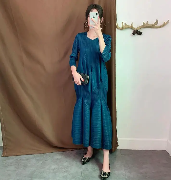 Miyake Плиссированное Платье длинное осеннее Новое плиссированное платье-фонарик большой размер свободное платье с рукавом в виде цветка