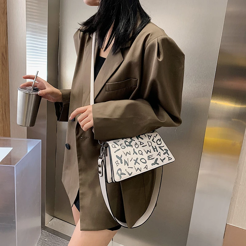 

Ladies Luminous Bag Crossbody Bags for Women Luxury Handbags Women Bags Designer Female Leather Letter Shoulder Bag Feminina New