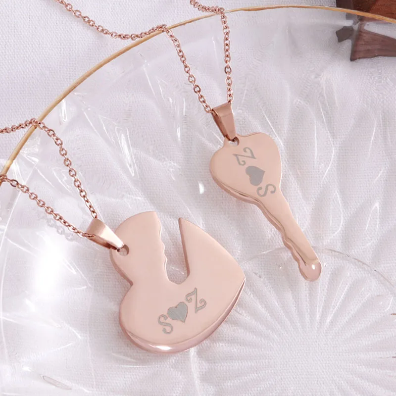 

Колье-чокер из нержавеющей стали, в форме сердца