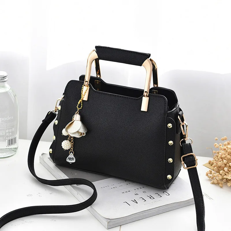 

2020 Brand New Women Fashion Ornaments Totes Solid Metal Handle Handbag Hotsale Ladies Purse Messenger Crossbody Shoulder Bags