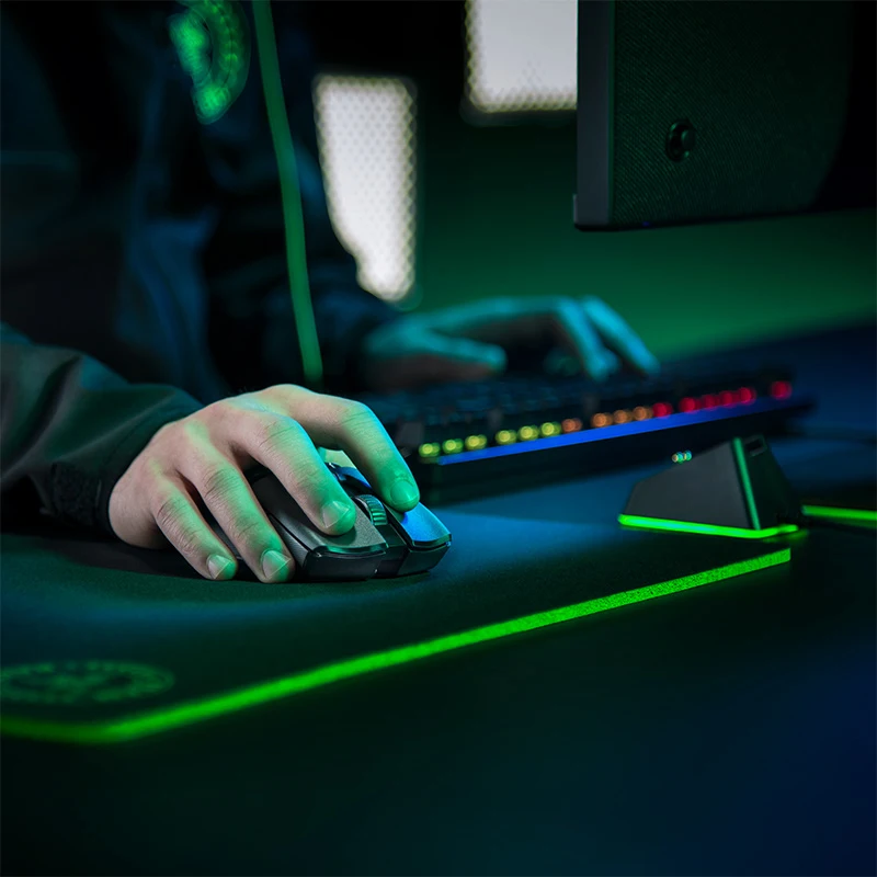 

Razer Viper Ultimate with Charging Dock - Lightweight Wireless Computer Gaming Electronic Sports Mouse RGB Charging Base