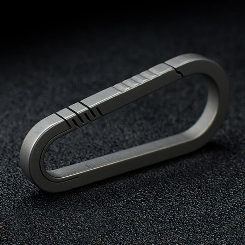 

Lightweight Titanium Alloy Keychain Backpack Hanging Buckle Outdoor Carabiner Outdoor Carabiner Rust-proof Quick Rebound