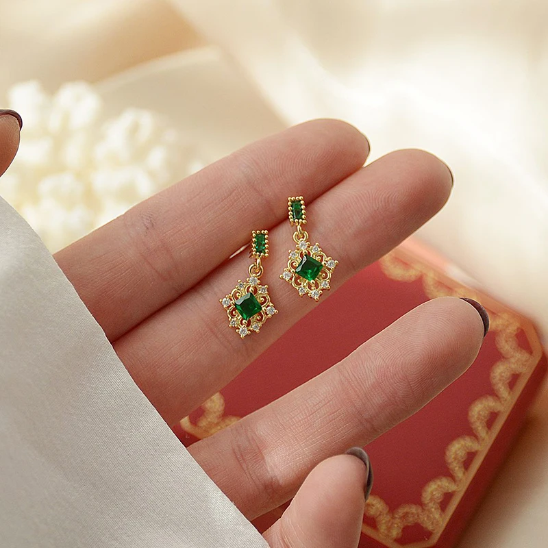 

Fashion Rhombus Stud Earrings for Women Top Designers Luxury Jewelry Inlaid AAA Zircon High Quality S925 Needle Wedding Party