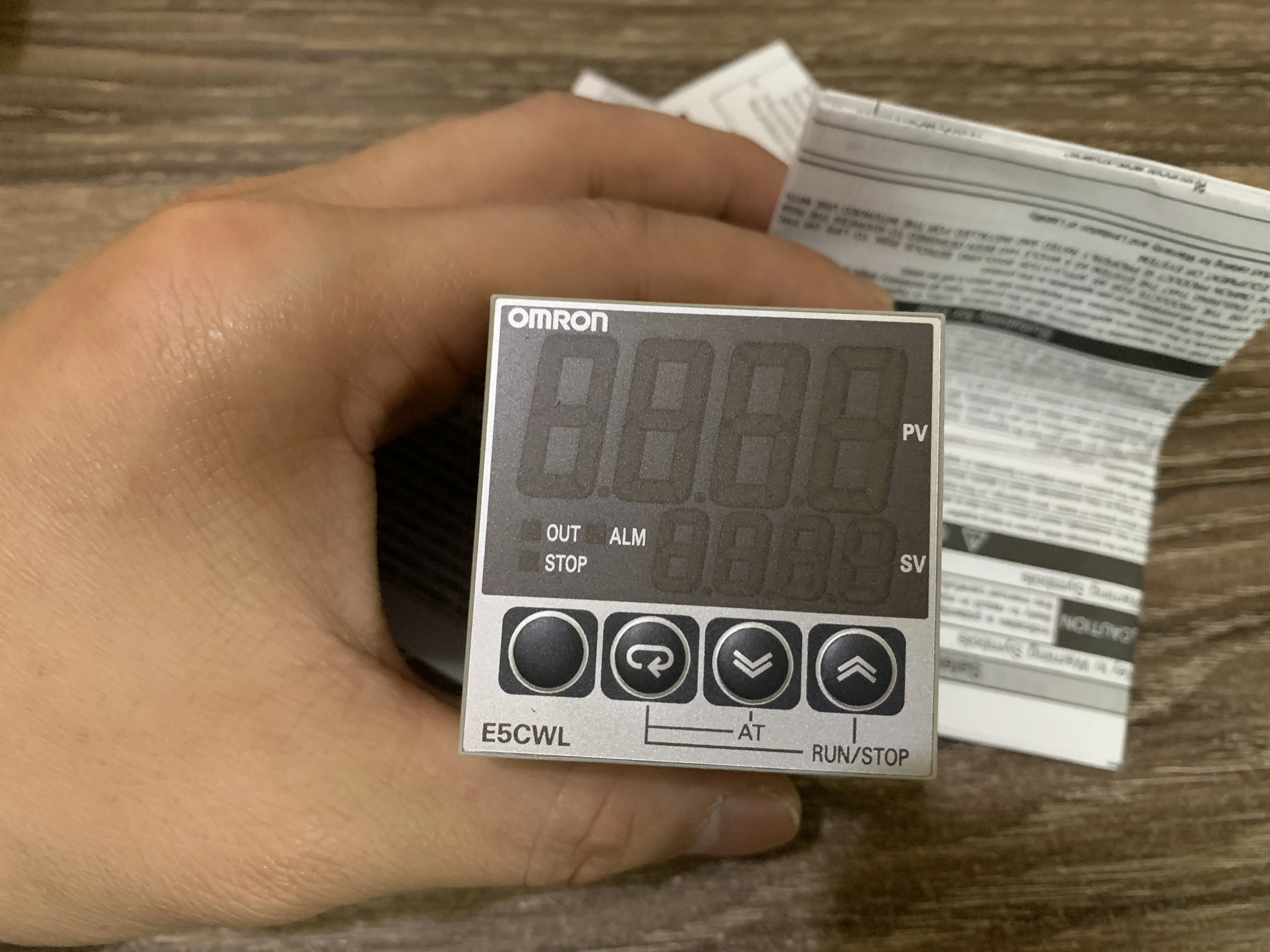 Оригинальный аутентичный Omron термостат E5CWL R1TC/Q1TC/R1P/Q1P|Приборы для измерения