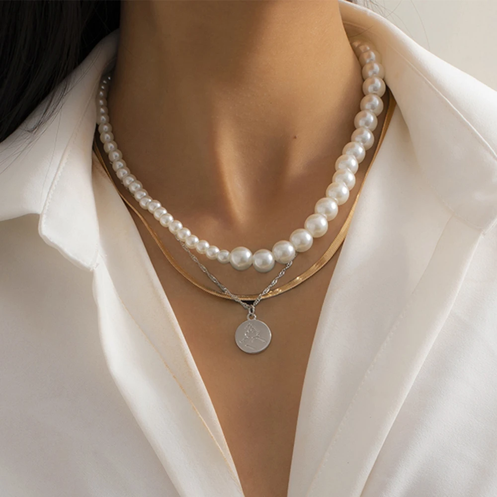 

Ingemark Boho Irregular Pearl Choker Necklace for Women Girl Flat Snake Chain Necklaces Coin Pendant Jewelry 2021 Collier Femme