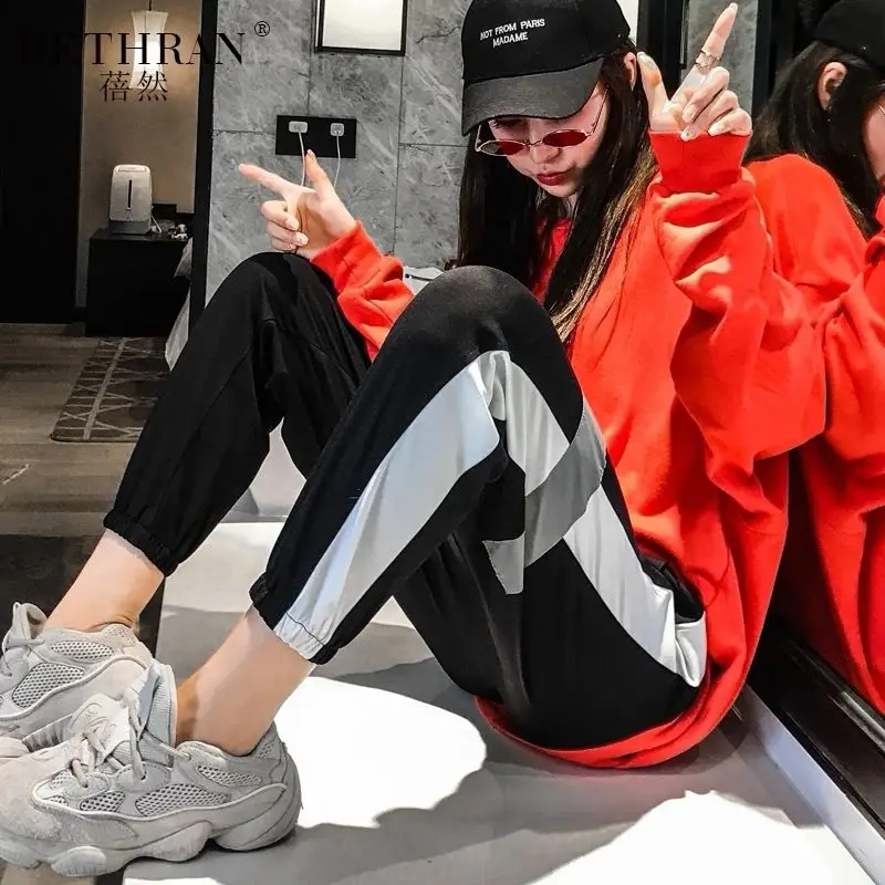 

2021 new handsome Hip Hop Pants female Korean student loose sports pants show thin casual pants versatile trend cool